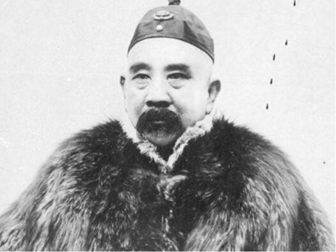 满清贵族遗老不死心，为复辟努力20年，把溥仪“逼”成卖国贼_腾讯新闻