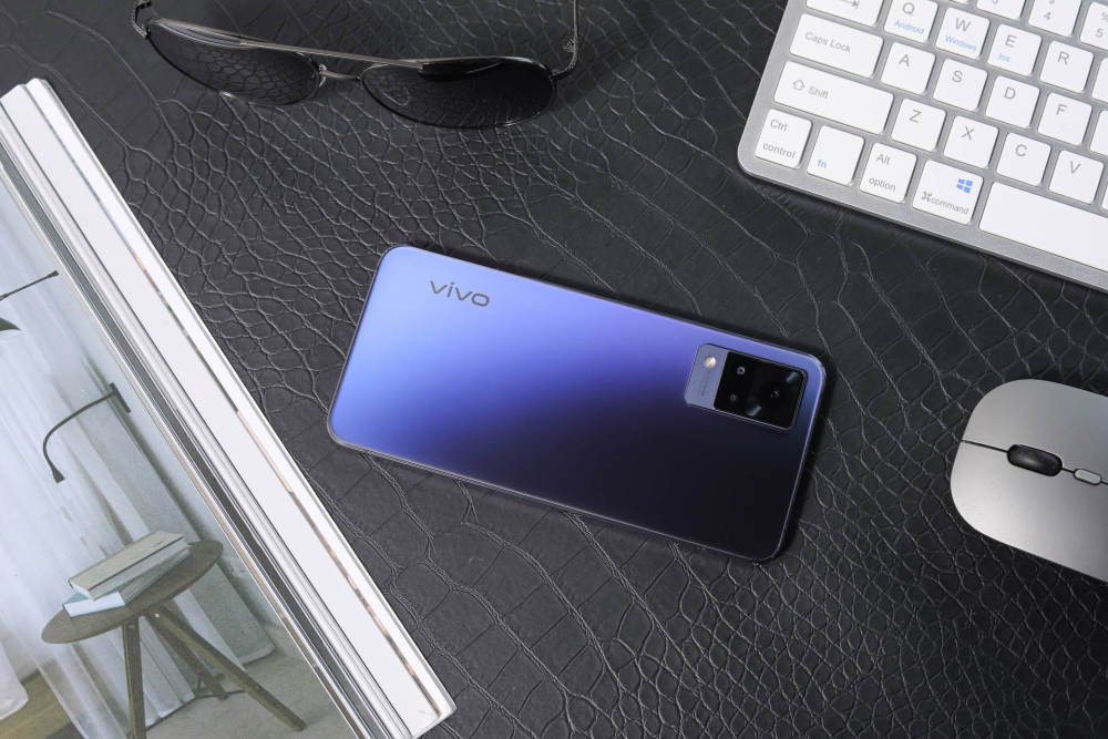 vivo s9外观评测:凭色彩上位,将对美学的追求演绎到极致_腾讯新闻