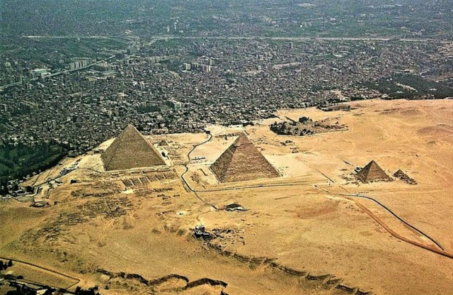 这是金字塔内部时隔186年再次确认新空间