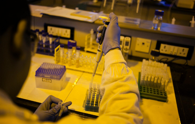 闷声发大财 美国暗网交易 中国疫苗4900元 腾讯新闻