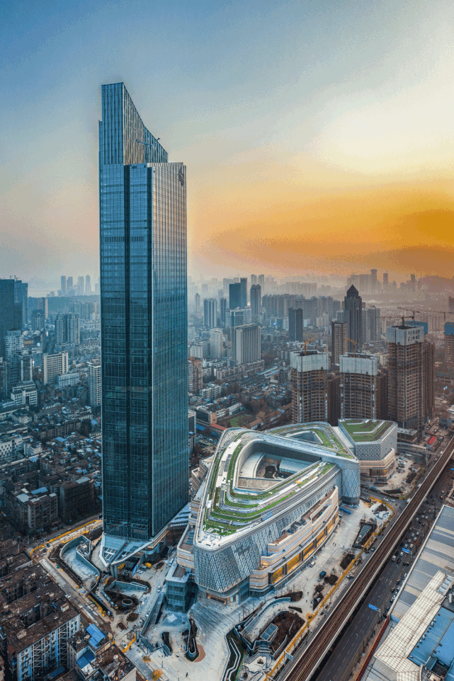 先别信丨aedas monthly|武汉|丹尼斯集团|武汉恒隆广场|郑州|大卫城