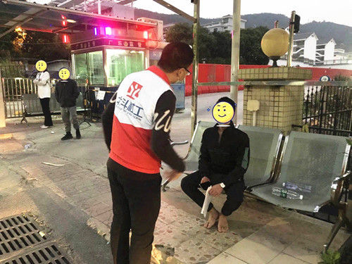 他刑满出狱,迎接他的是法院的温情