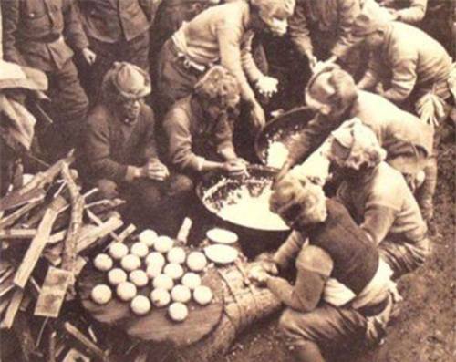 抗战时期日军几乎顿顿吃肉那肉从哪里来真相让人冒冷汗