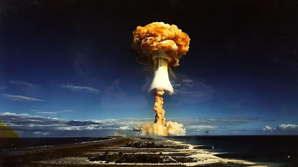 李奇徽在分析了中国现在的军事情况,以及结合抗美援朝