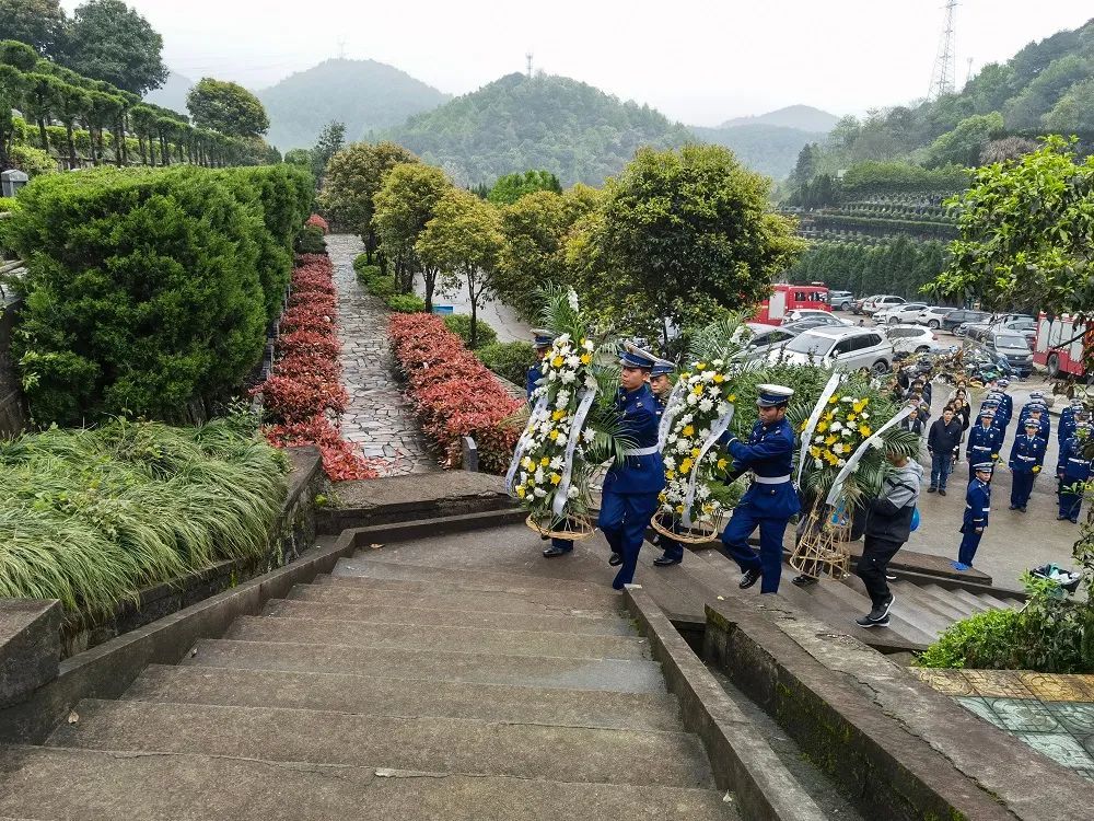 清明祭緬先烈紹興消防救援隊伍開展憶英烈賡續榮光學黨史建功消防清明