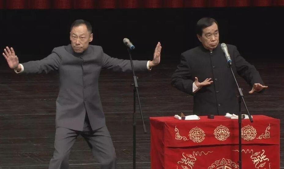 天津相声藏龙卧虎高英培演出效果天崩地裂连马季都跑去偷活