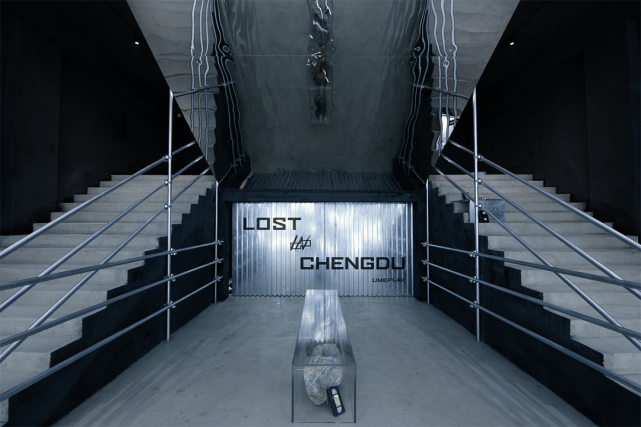 颠覆想象的密室天花板来成都啦不玩要后悔