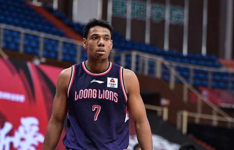 新疆胜广州阿的江不满两点克拉克获重视老叔对祝铭震抱希望