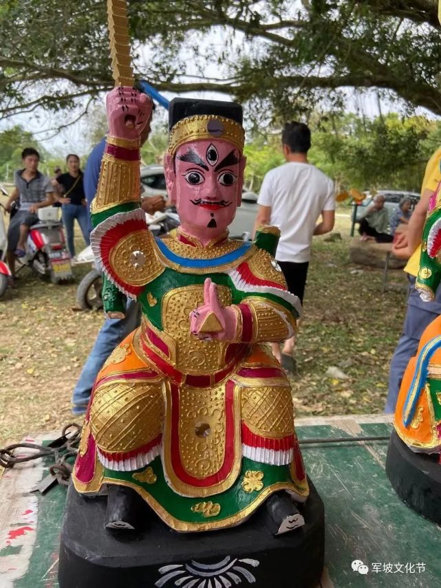 打开腾讯新闻,查看更多图片 >华光祖师北方道主镇天真武玄天上帝泰华