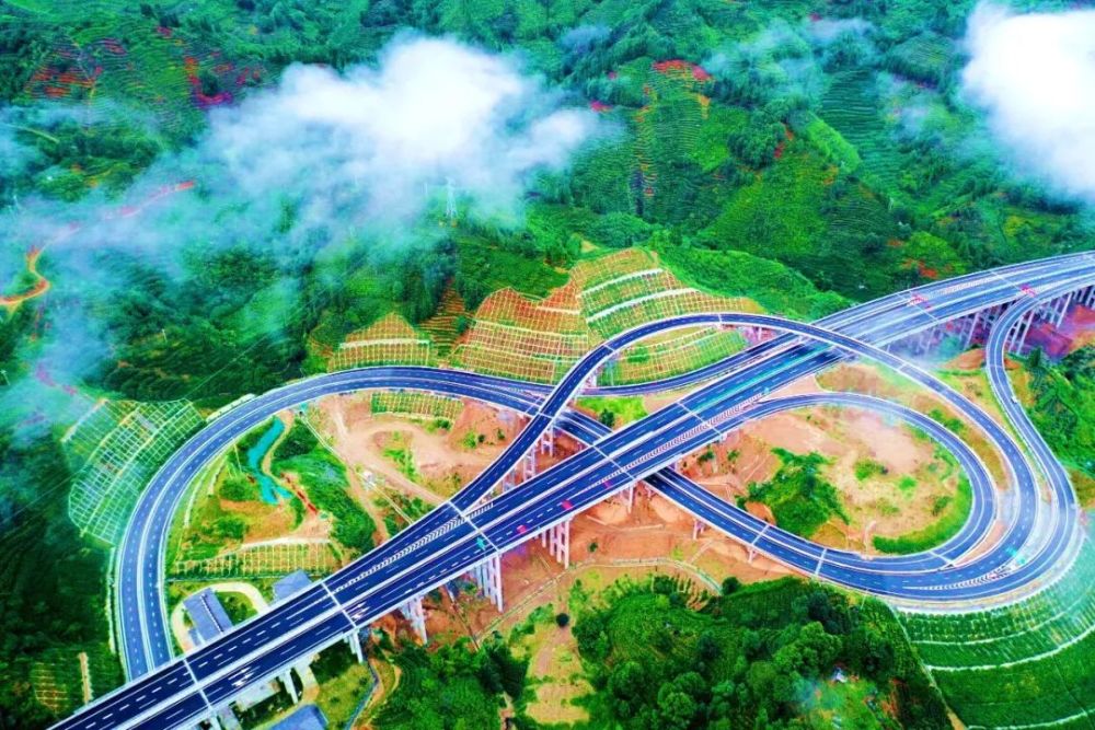 云凤高速公路勐佑收费站正式运营