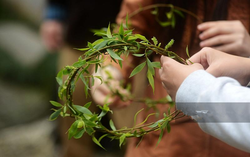 清明节将至,它的习俗你知道吗?牢记"5做5忌",老传统不能丢_腾讯新闻