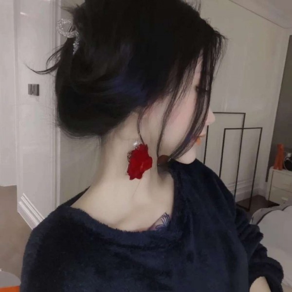 爱情如戏女生头像