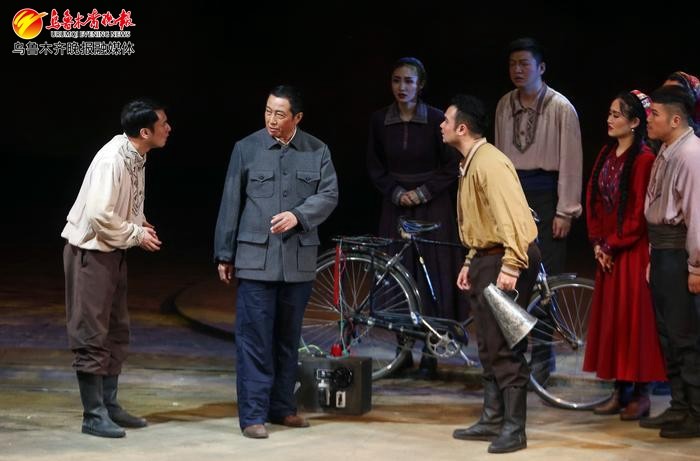 观看金色的胡杨有感一场演出就是一次精神洗礼