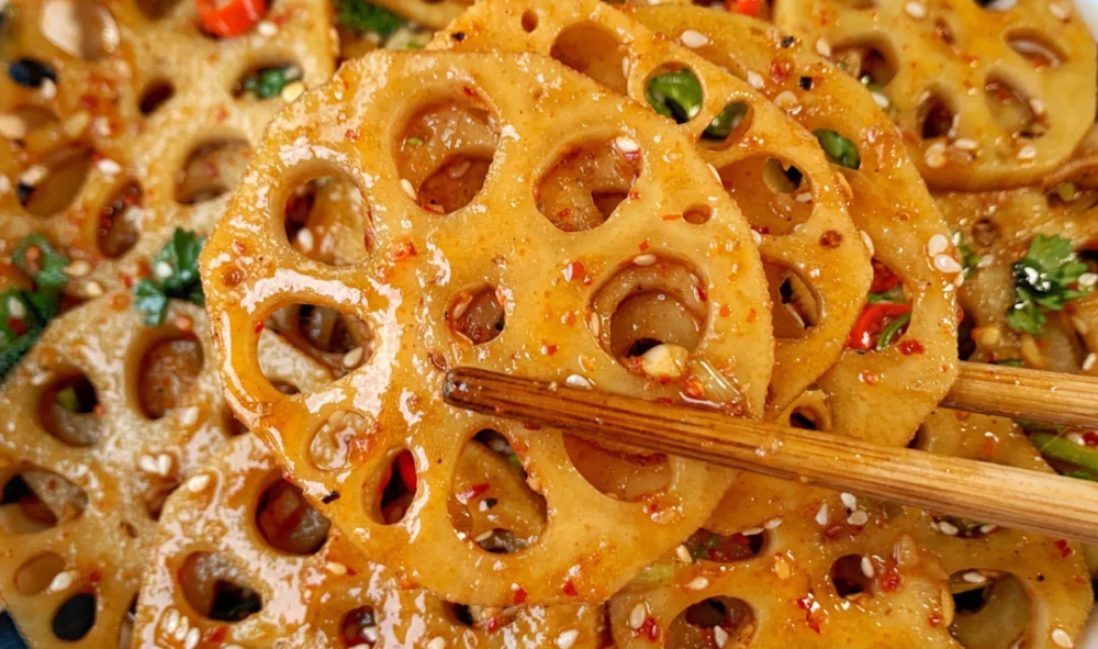 每日食谱香脆可口的凉拌藕片