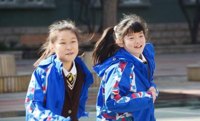 小学生 造句 走红 老师气得直咬后槽牙 家长 这孩子还能要吗 小学 小学生