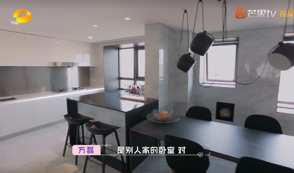 方磊一人住着复式楼房自己改造新家超有创意王琳却终止了约会