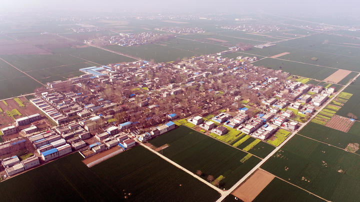 李龙龙 摄空中俯瞰河南省禹州市范坡镇.李龙龙 摄