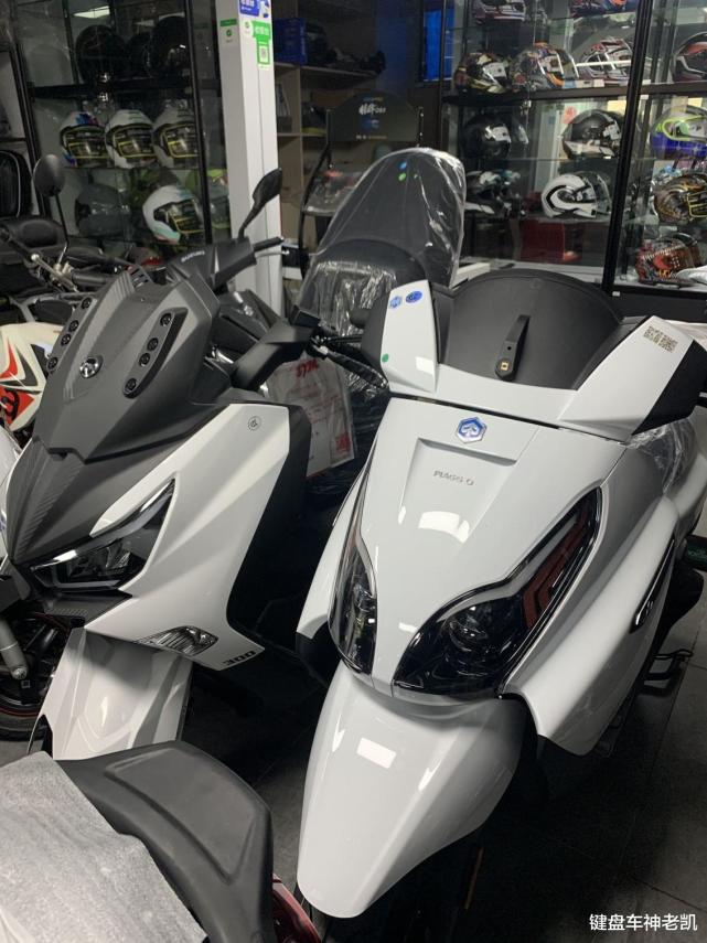 大咖萌新齐上阵网红踏板比亚乔x7提车记除了坐姿其它都不错