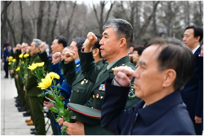 武警烈士杨磊图片