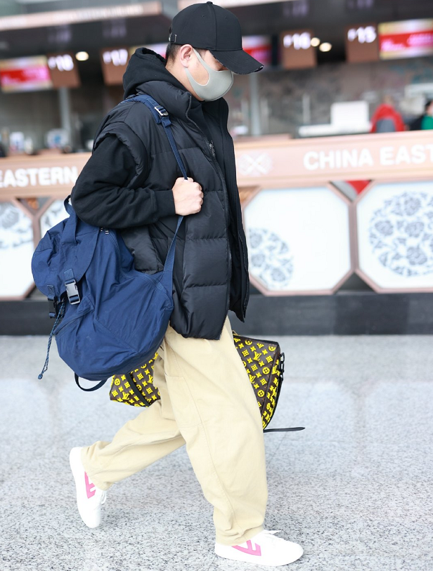 明星都在穿的回力,难道不比aj,匡威香吗?