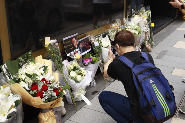 已经去世18年的张国荣还有多少人记得他