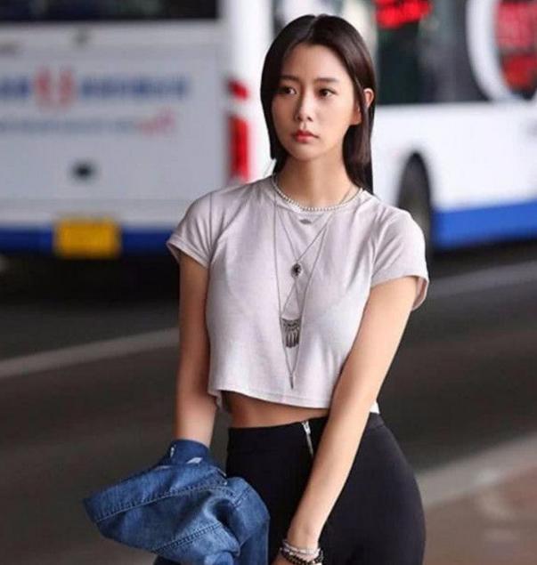 不愧是亚洲第一美女身材好到尖叫颜值堪比天使面孔