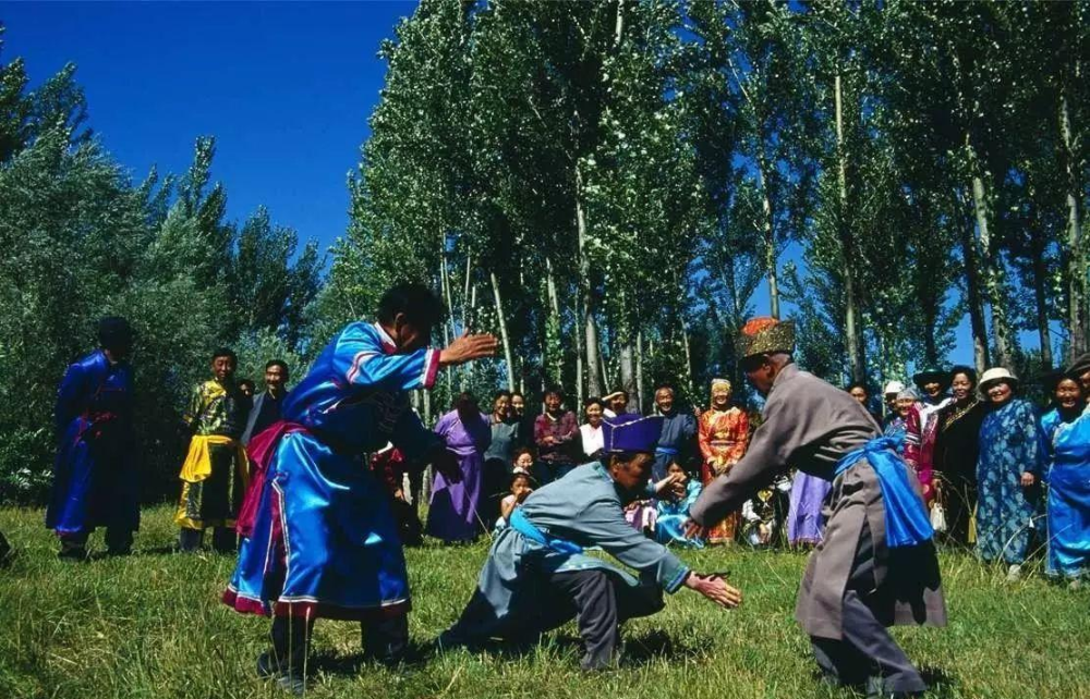 古代的契丹族现在是属于哪个民族为什么感觉消亡了