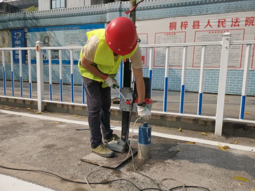 地磁监测设备安装工作预计该项目在4月底完成小晚温馨提示智慧停车