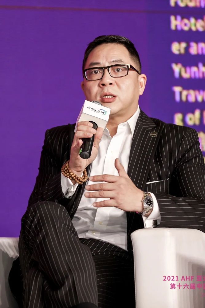 陆志刚单纯地从公寓涨幅租金来说,确实有一个宏观经济压力在,包括大盘