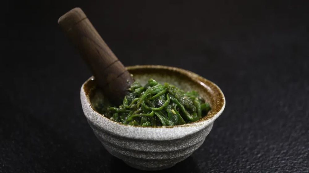 干饭神器香辣爽口的擂椒皮蛋让人欲罢不能