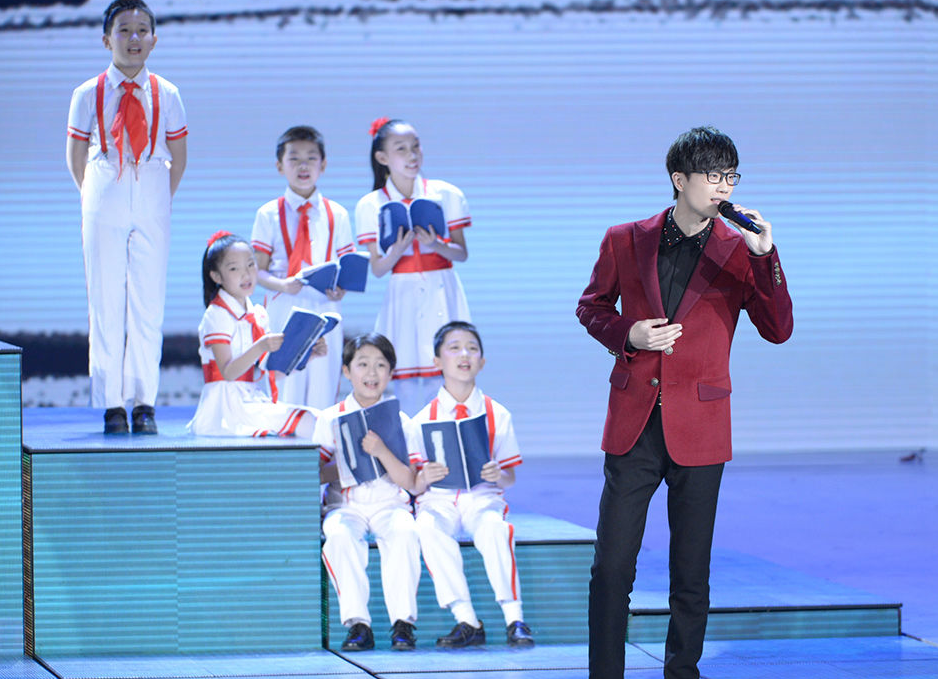 许嵩4分49秒作品 一唱就火零差评 如今成00后失恋歌单 腾讯新闻