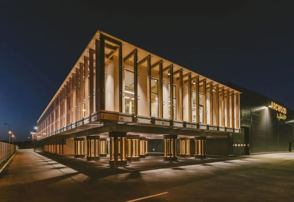 木结构在大跨度厂房设计中的应用