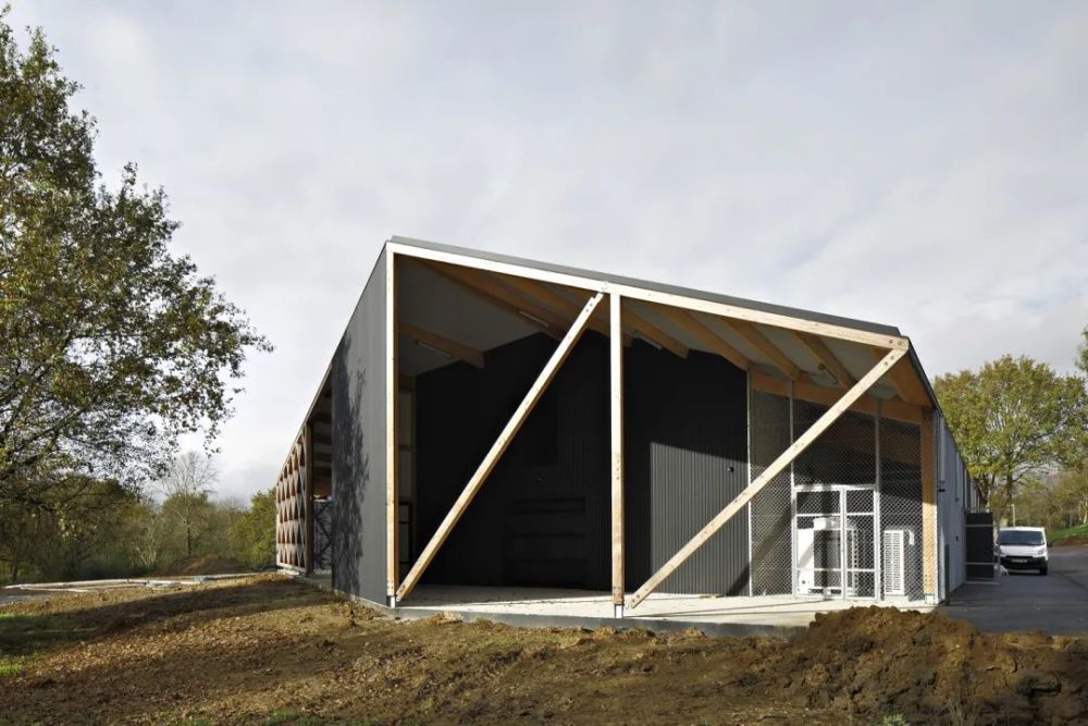 木结构在大跨度厂房设计中的应用