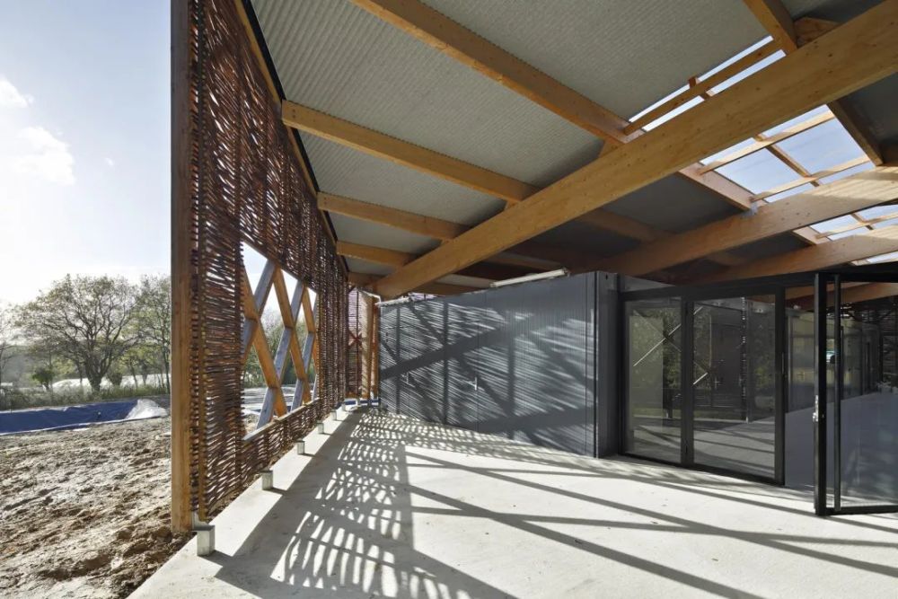 木结构在大跨度厂房设计中的应用