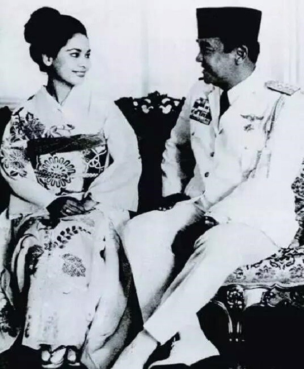 印尼总统苏加诺对19岁日本姑娘一见钟情