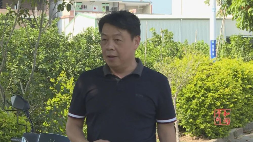 黄榕城强调在南胜镇义路村,平和高速出入口,文峰镇文美村,山格镇