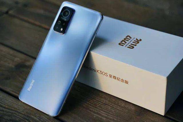 别抢红米k40了,k30s已经现货,贵了300元给到三点升级