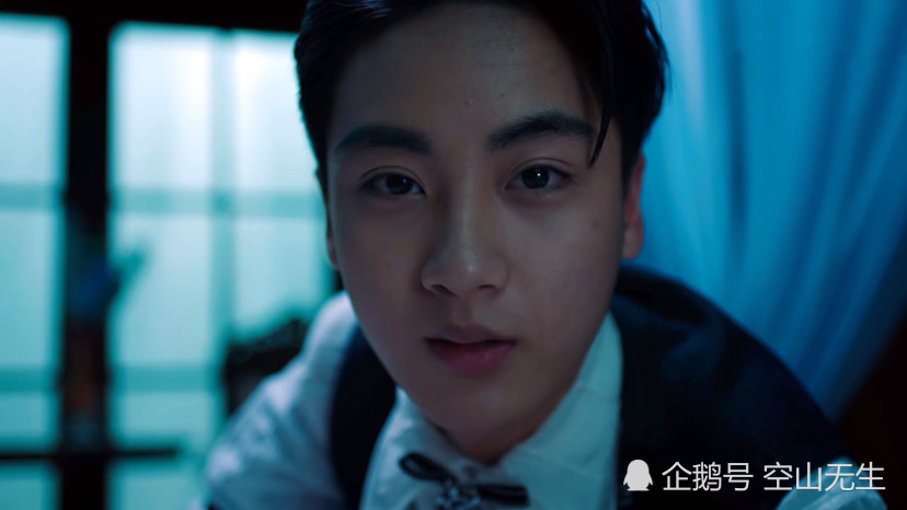 十二谭馋嘴的猫妖小虎男妖精竟也这般黏人