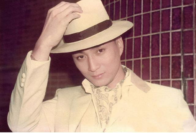 翁美玲去世35年,汤镇业有2任老婆6个娃,今62岁仍走穴捞金|姜坤|汤镇业