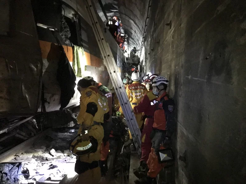 台媒称太鲁阁号成炼狱遇难者中仅15人遗体较完整