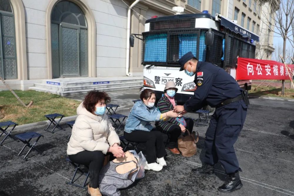 教育整顿进行时清明节这三天本市第一殡仪馆的含警量有多高