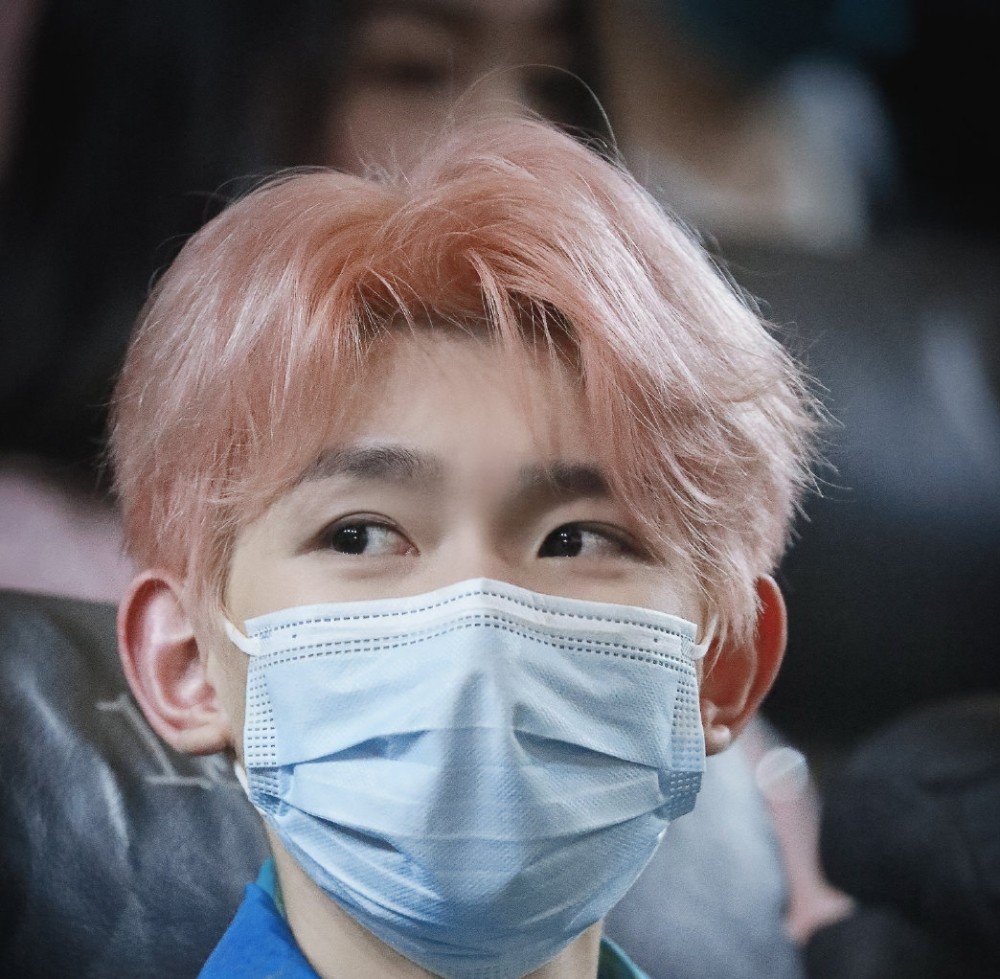 王源粉发造型太绝我觉得我又可以了入股王源你绝对不亏