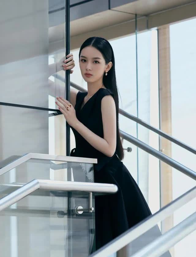 人间富贵花齐聚京城国模之光喜提芭比娃娃形象