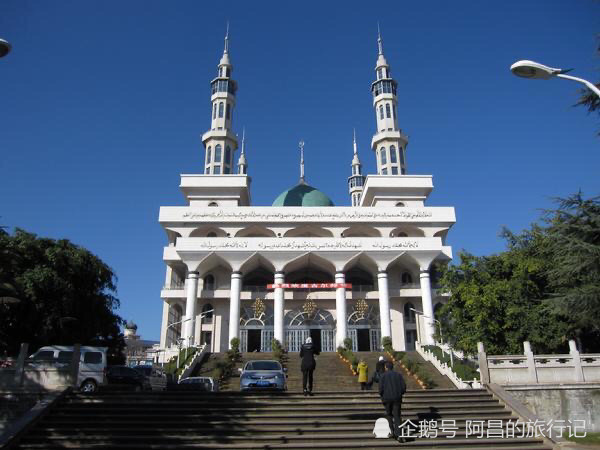 (6),納家營清真寺:坐落在雲南省通海縣納古回族自治鄉,是中國伊斯蘭教