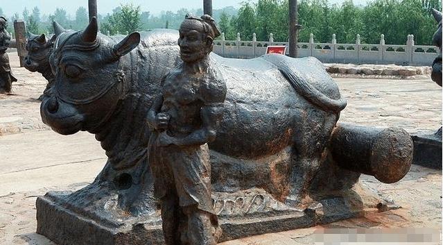 黄河捞出70吨重铁牛后,为什么露天摆放不加保护,专家表示不敢