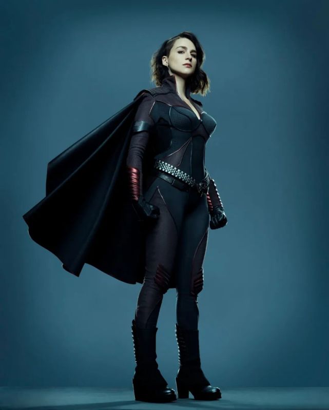 (the boys)第2季最后,阿雅·卡什(aya cash)扮演的"暴风女"(storm