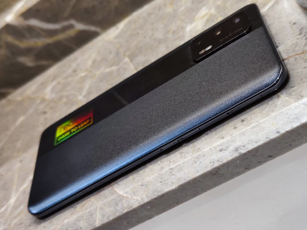 真我gt neo:买了性能外观快充,附赠拍照_腾讯新闻