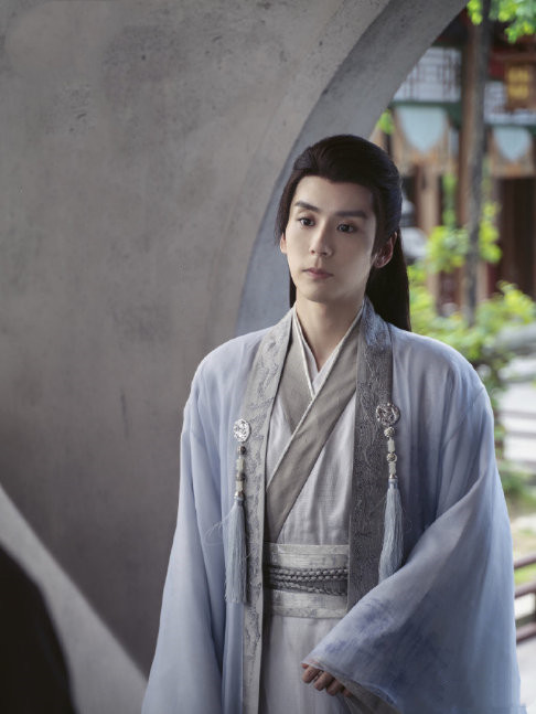 犯下错误的白无常耗尽修为,将其送回这段孽缘纠缠的最初,用让景北渊