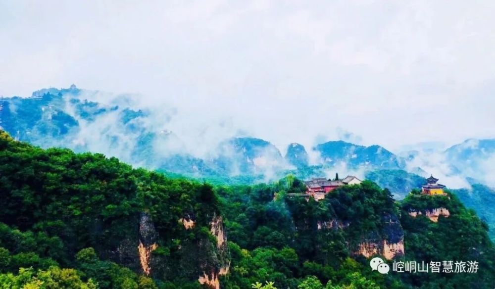 遊客秩序井然 清明時節雨紛紛 崆峒山景區售票窗口 年卡辦理窗口正常