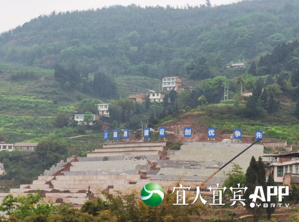 6万个墓穴宜宾最大殡葬园预计年底投入使用餐厅停车场